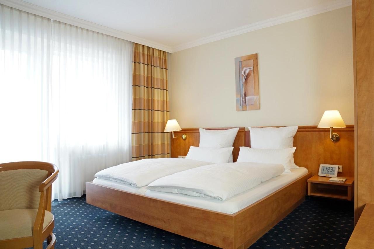 Huenerbein's Posthotel 3*